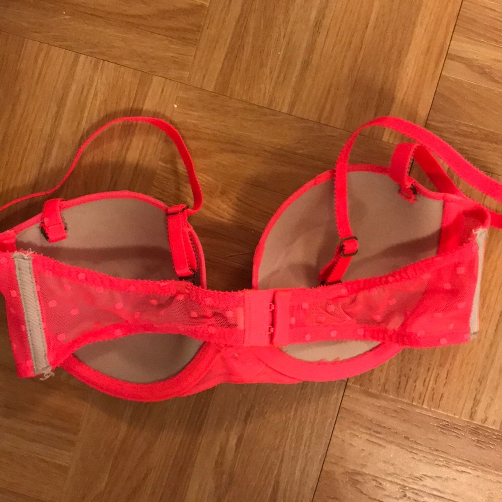 NWOT convertible strapless bra - Picture 2 of 4